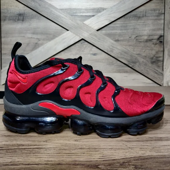Nike Air VaporMax Plus - University Red/Black - CU4863-600